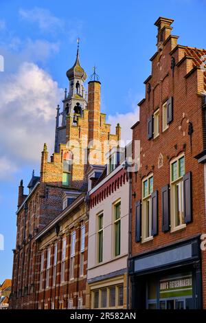Culemborg, Niederlande, 25. April 2023; Dächer in der befestigten Stadt Culemborg in der Provinz Gelderland in den Niederlanden. Stockfoto