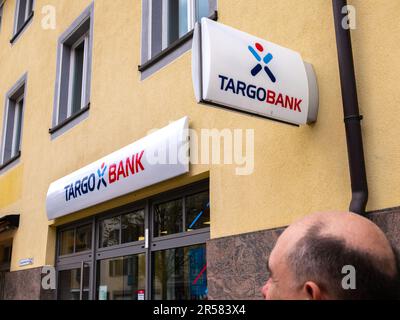 Villingen-Schwenningen, Deutschland - 30. April 2023: Die Targobank AG ist eine hauptsächlich im Privatkundengeschäft in Deutschland tätige Bank Stockfoto