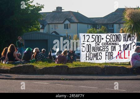 Falmouth protestiert 4. gegen das Bibby Stockholm-Schiff, das von AP umgebaut wird, um 500 Flüchtlinge aufzunehmen Stockfoto