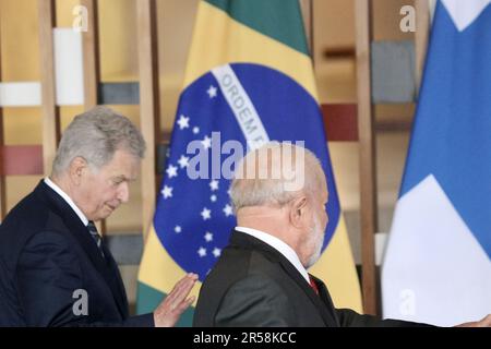 Brasilia, Distrito Federal, Brasilien. 1. Juni 2023. Brasilia (DF), 01/06/2023 - POLITICA/BRASIL/FINLANDIA/DF - Coletiva de Imprensa dos Presidentes do Brasil e da Finlandia, na tarde desta quinta-feira 01 de Junho de 2023, no Palacio Itamaraty em Brasilia. (Foto: Frederico Brasil/Thenews2/Zumapress) (Bild: © Frederico Brasil/TheNEWS2 via ZUMA Press Wire) NUR REDAKTIONELLE VERWENDUNG! Nicht für den kommerziellen GEBRAUCH! Stockfoto