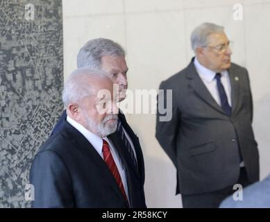 Brasilia, Distrito Federal, Brasilien. 1. Juni 2023. Brasilia (DF), 01/06/2023 - POLITICA/BRASIL/FINLANDIA/DF - Coletiva de Imprensa dos Presidentes do Brasil e da Finlandia, na tarde desta quinta-feira 01 de Junho de 2023, no Palacio Itamaraty em Brasilia. (Foto: Frederico Brasil/Thenews2/Zumapress) (Bild: © Frederico Brasil/TheNEWS2 via ZUMA Press Wire) NUR REDAKTIONELLE VERWENDUNG! Nicht für den kommerziellen GEBRAUCH! Stockfoto