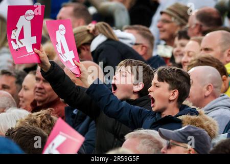 Leeds, England - 01/06/2023 - Cricket - Vitality T20 Blast: North Group - Yorkshire Vikings V Lancashire Lightning - Headingley Stadium, Leeds, England - Yorkshire Fans. Kredit: SWpix/Alamy Live News Stockfoto