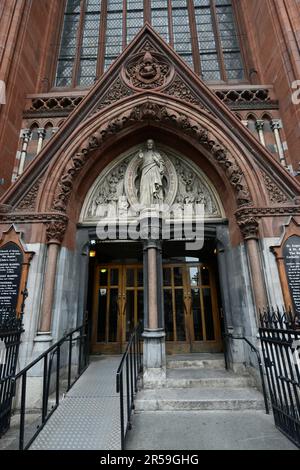 Die John's Lane Church auf der Thomas Street in Dublin, Irland. Stockfoto