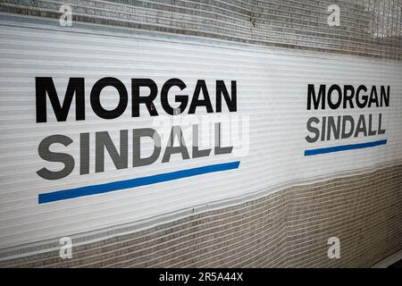 Morgan Sindall Building Site Old Street Roundabout Shoreditch London. Morgan Sindall Group plc ist ein britisches Bauunternehmen, das 1977 gegründet wurde. Stockfoto