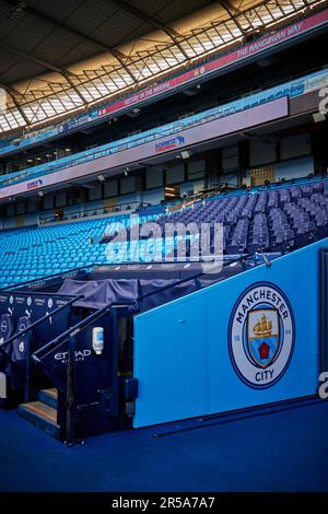 Die Spieler Tunneln im Etihad Stadium, Heimstadion des Manchester City FC Football Clubs Stockfoto