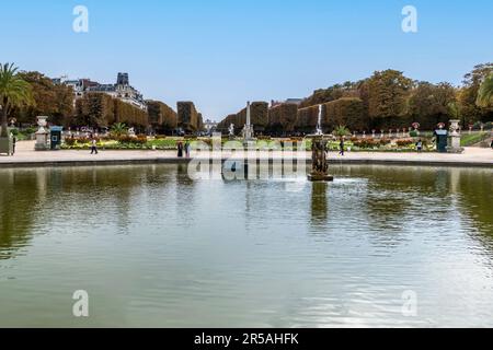 Paris, Farnce - 09-10/2018: Der See in den Gärten von Luxemburg Stockfoto