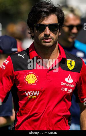 Barcelona, Spanien: 2. Juni 2023: Circuit de Barcelona-Catalunya, Barcelona, Spanien: Formel 1 Grand Prix Spanien 2023: Tag der freien Übung: Carlos Sainz von der Scuderia Ferrari kommt auf der Strecke an Stockfoto