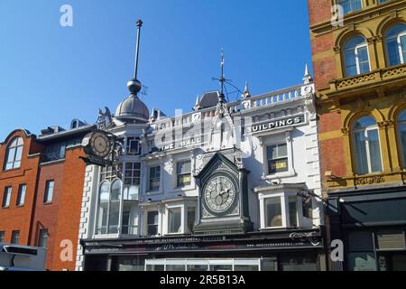 UK, West Yorkshire, Leeds, Briggate, Time Ball Buildings Stockfoto