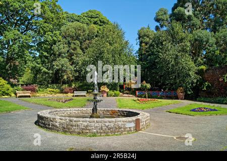 UK, West Yorkshire, Leeds, Roundhay Park, Jubilee Rose Garden. Stockfoto