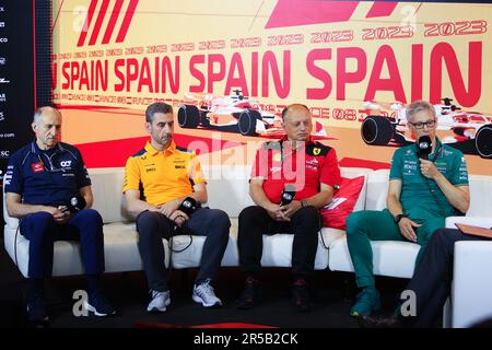 Montmelo, Espagne. 02. Juni 2023. TOST Franz (aut), Teamleiterin von Scuderia AlphaTauri, Portrait, STELLA Andrea (ita), Teamleiterin von McLaren F1 Team, Portrait, VASSEUR Frédéric (Fra), Teamleiterin und Geschäftsführer von Scuderia Ferrari, Portrait, KRACK Martin (CEO) und Team von Mike Acipal F1 Porträt während der Formel 1 AWS Gran Premio de Espana 2023, 7. Runde der Formel-1-Weltmeisterschaft 2023 vom 2. Bis 4. Juni 2023 auf dem Circuit de Barcelona-Catalunya in Montmelo, Spanien – Foto Eric Alonso/DPPI Credit: DPPI Media/Alamy Live News Stockfoto