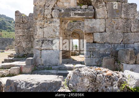 Kaunos (antike Ruinen, Felsengräber), Dalyan, Provinz Muğla, Türkei, April 2023 Stockfoto