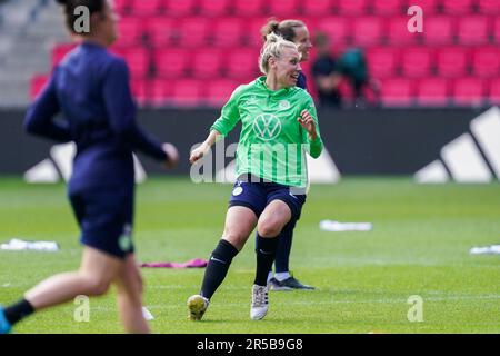 Eindhoven, Niederlande. 02. Juni 2023. EINDHOVEN, NIEDERLANDE - JUNI 2: Kristin Demann von VfL Wolfsburg während eines Trainings von VfL Wolfsburg vor dem Finalspiel der UEFA Women's Champions League zwischen dem FC Barcelona und dem VfL Wolfsburg im PSV-Stadion am 2. Juni 2023 in Eindhoven, Niederlande (Foto von Joris Verwijst/Orange Pictures) Guthaben: Orange Pics BV/Alamy Live News Stockfoto