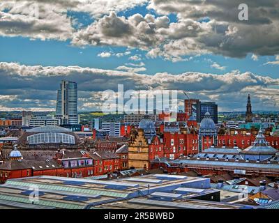 UK, West Yorkshire, Leeds Skyline, Kirkgate Market und Bridgewater Place. Stockfoto