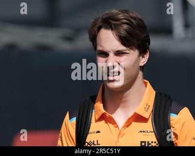 Barcelona, Spanien. 02. Juni 2023. CIRCUIT DE BARCELONA-CATALUNYA, Barcelona, Spanien, 02. Juni 2023, Oscar Piastri vor dem Catalunya Grand Prix F1 auf dem Circuit of Catalunya Barcelona am 02. juni 2023 während DER FORMEL 1 AWS GRAN PREMIO DE España 2023 - Übung 1 und 2 - Formel 1 Championship Credit: Live Media Publishing Group/Alamy Live News Stockfoto