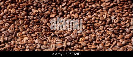 Nahaufnahme der Kaffeebohnen, Hintergrundbanner für Kaffee Stockfoto