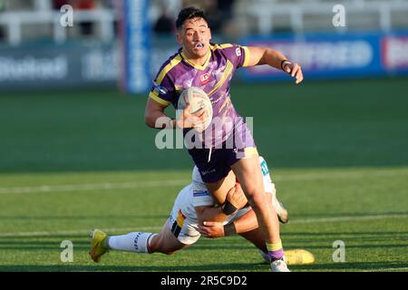 Newcastle, Großbritannien. 02. Juni 2023. Nikau Williams von Newcastle Thunder findet am Freitag, den 2. Juni 2023, während DER BETFRED-Meisterschaft zwischen Newcastle Thunder und Bradford Bulls im Kingston Park in Newcastle statt. (Foto: Chris Lishman | MI News) Kredit: MI News & Sport /Alamy Live News Stockfoto