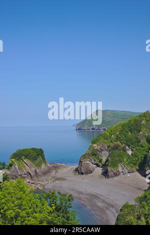 Der spektakuläre Broadsands-Strand an der Küste von Nord-Devon zwischen Ilfracombe und Combe Martin. Devon, Großbritannien Stockfoto