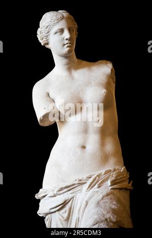 Paris, Frankreich - ca. August 2021: Venus de Milo, eine antike Statue, die allgemein angenommen wird, dass sie Aphrodite darstellt Stockfoto