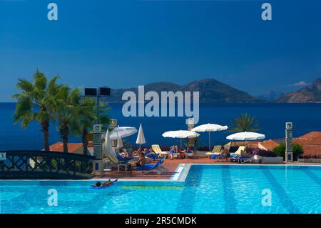 Pool des Lykia World Village Hotels in Oeluedeniz nahe Fethiye, türkische Ägäis, Türkei Stockfoto