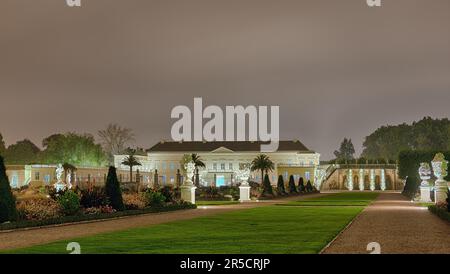 Schloss Herrenhaeuser Beleuchtete Hannover Deutschland Stockfoto