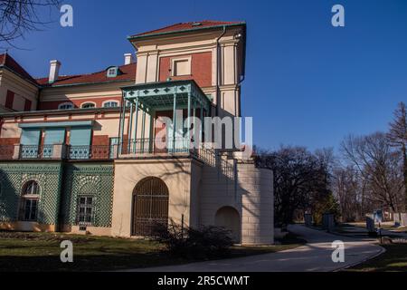Lancut Castle in Polen ist eine herrliche historische Festung mit reichem Kulturerbe, atemberaubender Architektur, wunderschöner Inneneinrichtung und Gärten Stockfoto