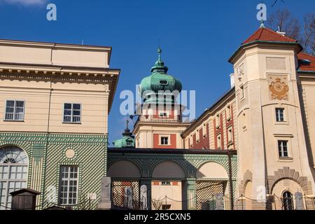 Lancut Castle in Polen ist eine herrliche historische Festung mit reichem Kulturerbe, atemberaubender Architektur, wunderschöner Inneneinrichtung und Gärten Stockfoto