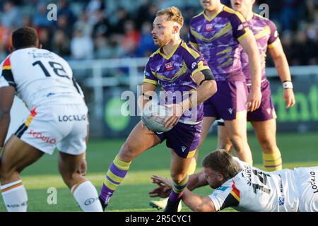 Newcastle, Großbritannien. 02. Juni 2023. Jack Miller von Newcastle Thunder greift am Freitag, den 2. Juni 2023, während DER BETFRED-Meisterschaft zwischen Newcastle Thunder und Bradford Bulls im Kingston Park in Newcastle an. (Foto: Chris Lishman | MI News) Kredit: MI News & Sport /Alamy Live News Stockfoto