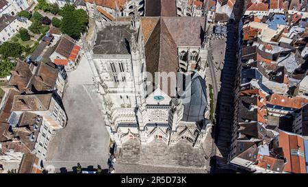 Die Kathedrale Saint Etienne befindet sich im Stadtzentrum von Meaux im französischen Departement seine et Marne in der Region Brie Stockfoto