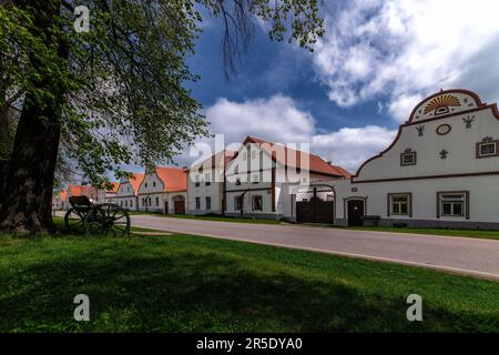 Das Holasovice Village Conservation Reserve liegt in der Nähe der Stadt Ceske Budejovice in der südböhmischen Region. Stockfoto