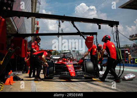 16 LECLERC Charles (mco), Scuderia Ferrari SF-23, Action während der Formel 1 AWS Gran Premio de Espana 2023, 7. Runde der Formel-1-Weltmeisterschaft 2023 vom 2. Bis 4. Juni 2023 auf dem Circuit de Barcelona-Catalunya in Montmelo, Spanien – Foto-DPPI Stockfoto