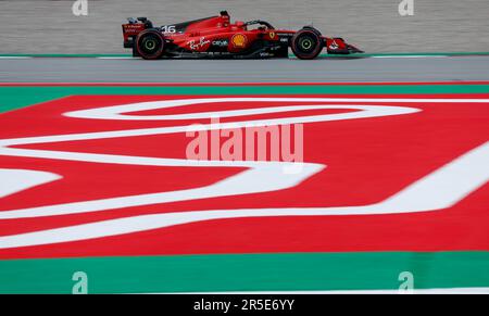 16 LECLERC Charles (mco), Scuderia Ferrari SF-23, Action während der Formel 1 AWS Gran Premio de Espana 2023, 7. Runde der Formel-1-Weltmeisterschaft 2023 vom 2. Bis 4. Juni 2023 auf dem Circuit de Barcelona-Catalunya in Montmelo, Spanien – Foto-DPPI Stockfoto