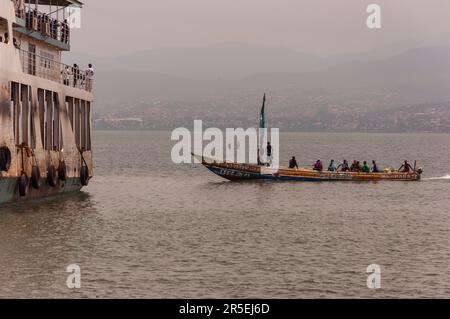 Die Fähre legte um 2011 am Pier Lungi-Town in Sierra Leone an Stockfoto