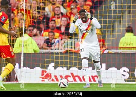 Torwart Brice Samba (30) von RC Lens, das während eines Fußballspiels zwischen dem Rennclub de Lens und dem AC Ajaccio am 37. Spieltag der Ligue 1 Uber Eats Saison 2022-2023 am Sonntag, den 27. Mai 2023 in Lens, Frankreich, abgebildet wurde. FOTO SPORTPIX | David Catry Stockfoto