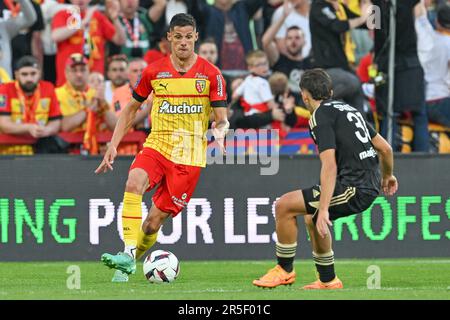 Linse, Frankreich. 27. Mai 2023. Florian Sotoca (7) von RC Lens, das während eines Fußballspiels zwischen T Racing Club de Lens und AC Ajaccio am 37. Spieltag der Ligue 1 Uber Eats Saison 2022-2023 am Sonntag, den 27. Mai 2023 in Lens, Frankreich, gezeigt wurde. Kredit: Sportpix/Alamy Live News Stockfoto