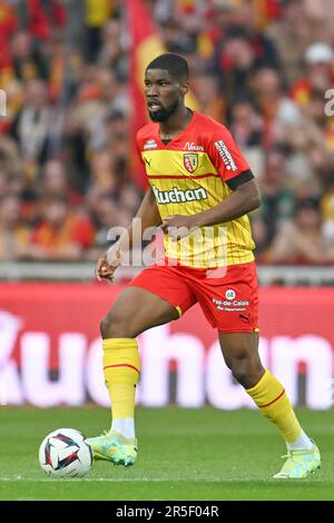 Linse, Frankreich. 27. Mai 2023. Kevin Danso (4) von RC Lens, das während eines Fußballspiels zwischen dem Rennclub de Lens und dem AC Ajaccio am 37. Spieltag der Ligue 1 Uber Eats Saison 2022-2023 am Sonntag, den 27. Mai 2023 in Lens, Frankreich, gezeigt wurde. Kredit: Sportpix/Alamy Live News Stockfoto