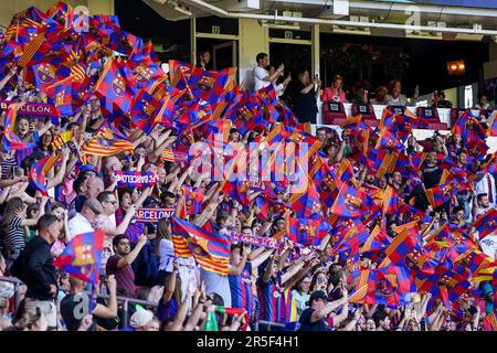 EINDHOVEN, NIEDERLANDE - JUNI 3: Fans des FC Barcelona vor dem Finale der UEFA Women's Champions League zwischen dem FC Barcelona und dem VfL Wolfsburg im PSV-Stadion am 3. Juni 2023 in Eindhoven, Niederlande (Foto von Joris Verwijst/Orange Pictures) Guthaben: Orange Pics BV/Alamy Live News Stockfoto