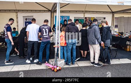 Die Sarajevo Maker Faire findet dieses Wochenende in Skenderija statt. Die Messe ist eine internationale Messe für Wissenschaft, Innovation, Technologie und kreatives Schaffen Stockfoto