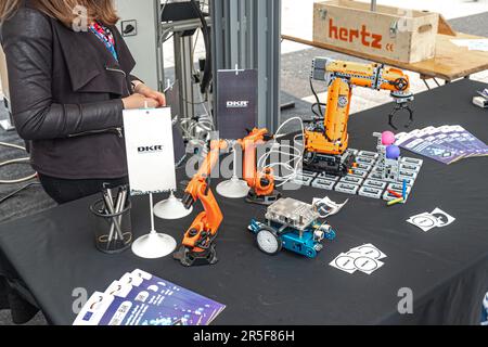 Die Sarajevo Maker Faire findet dieses Wochenende in Skenderija statt. Die Messe ist eine internationale Messe für Wissenschaft, Innovation, Technologie und kreatives Schaffen Stockfoto