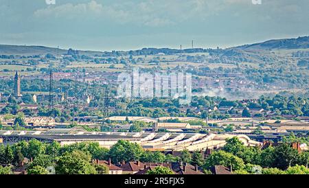 Glasgow, Schottland, Vereinigtes Königreich, 3. Juni 2023. Großes Feuer im Südwesten der Stadt. Credit Gerard Ferry/Alamy Live News Stockfoto