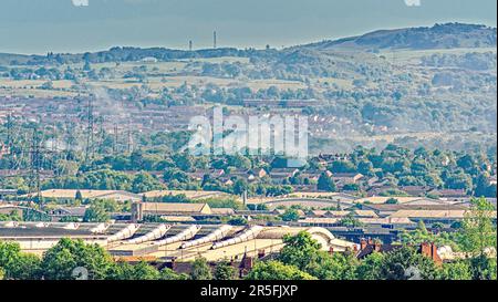 Glasgow, Schottland, Vereinigtes Königreich, 3. Juni 2023. Großes Feuer im Südwesten der Stadt. Credit Gerard Ferry/Alamy Live News Stockfoto