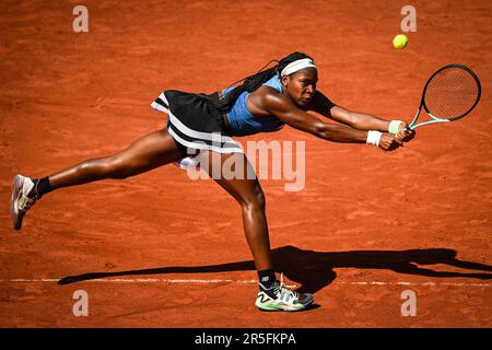 Paris, Frankreich. 3. Juni 2023. COCO GAUFF der Vereinigten Staaten am siebten Tag des Roland-Garros 2023, French Open 2023, Grand-Slam-Tennisturnier im Roland-Garros-Stadion. (Kreditbild: © Matthieu Mirville/ZUMA Press Wire) NUR REDAKTIONELLE VERWENDUNG! Nicht für den kommerziellen GEBRAUCH! Stockfoto