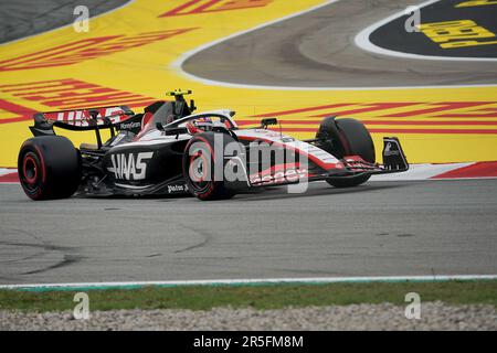 Barcelona, Spanien. 03. Juni 2023. Motorsport: Formel-1-Weltmeisterschaft, spanischer Grand Prix, qualifizierender Nico Hülkenberg aus Deutschland, Team Haas ist auf dem richtigen Weg in Barcelona. Kredit: Hasan Bratic/dpa/Alamy Live News Stockfoto