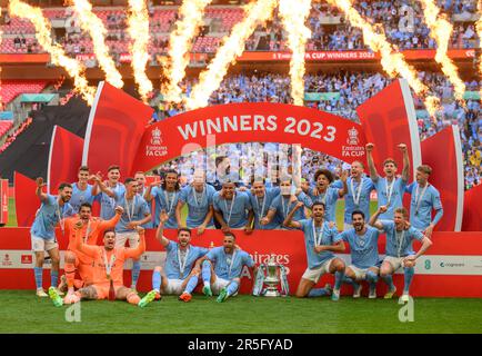 London, Großbritannien. 03. Juni 2023. 03. Juni 2023 – Manchester City gegen Manchester United – Emirates FA Cup-Finale – Wembley Stadium Manchester City feiert den Gewinn des FA Cup-Finales 2023. Bildkredit: Mark Pain/Alamy Live News Stockfoto