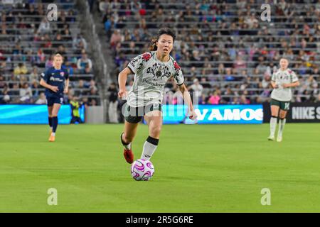 San Diego, Kalifornien, USA. 26. Mai 2023. Portland Thorns Mittelfeldspieler Hina Sugita (8) während eines NWSL-Fußballspiels zwischen den Portland Thorns und dem San Diego Wave FC im Snapdragon Stadium in San Diego, Kalifornien. Justin Fine/CSM/Alamy Live News Stockfoto