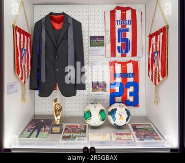 Fragment der Ausstellung im Museum des FC Atletico Madrid in der Civitas Metropolitano Arena Stockfoto