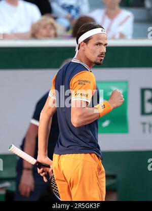 Paris, Frankreich. 3. Juni 2023. Der Tennisspieler Daniel Altmaier aus Deutschland tritt beim French Open Grand Slam Tennis Turnier 2023 in Roland Garros, Paris, in Aktion. Frank Molter/Alamy Live-Nachrichten Stockfoto