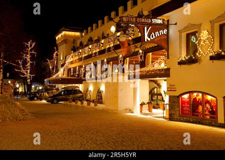 Klosterbraeu, Spa, Weihnachtsbeleuchtung, Seefeld, Tirol, Österreich Stockfoto