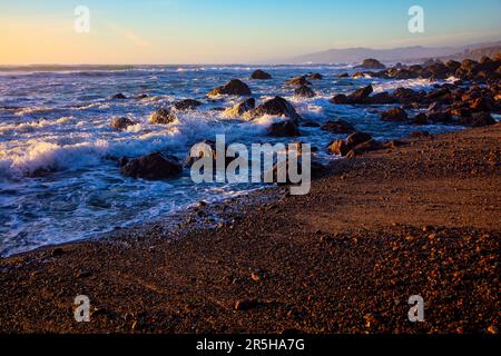Fantastische Sonoma Coast Bei Sonnenuntergang Stockfoto