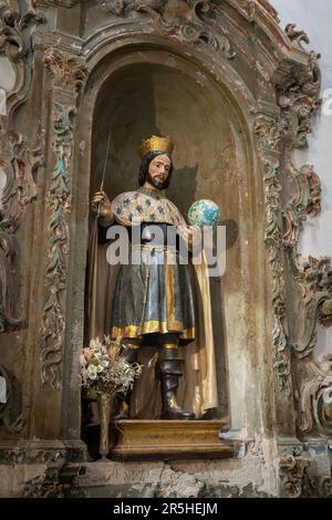 Sculpture Saint Ferdinand (San Fernando) in der Kirche San Francisco - Route of the Fernandine Churches - Cordoba, Andalusien, Spanien Stockfoto