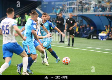 Sankt Petersburg, Russland. 03. Juni 2023. Andrey Mostovoy (Nr. 17) von Zenit in Aktion während des Fußballspiels der russischen Premier League zwischen Zenit Saint Petersburg und Fakel Voronezh in der Gazprom Arena. Das Team des FC Zenit gewann gegen Fakel Voronezh mit einem Endstand von 1:0. Kredit: SOPA Images Limited/Alamy Live News Stockfoto